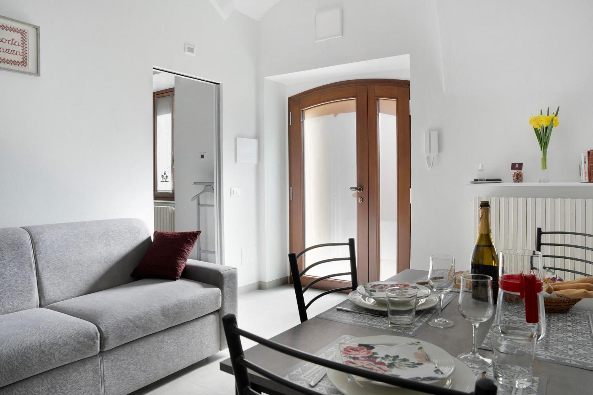 La Porta In Piazza Apartment *
